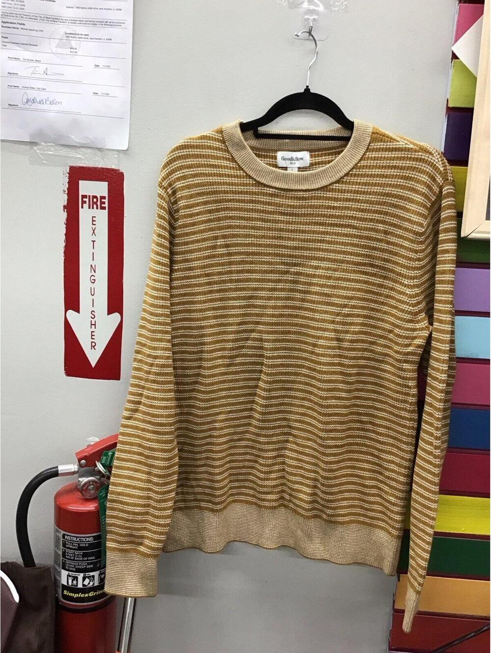 Men’s Goodfellow & co textured crew sweater large gold new from target